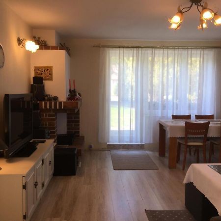 Domek Letni Na Wakacje W Rumi Rumia Exterior foto